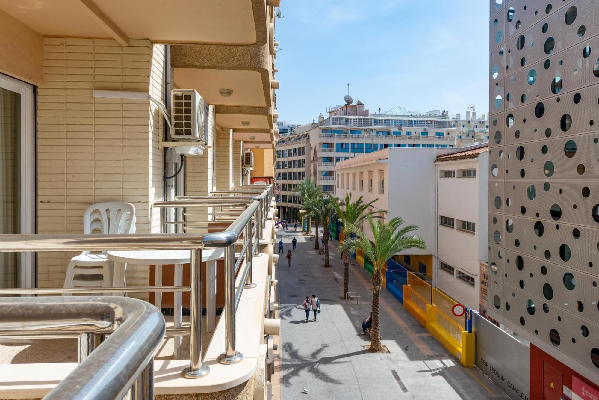 Apartamentos Maja Benidorm Kültér fotó